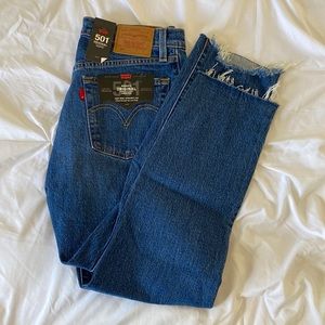 NWT Size 27 Levi High Rise Straight Leg Jeans